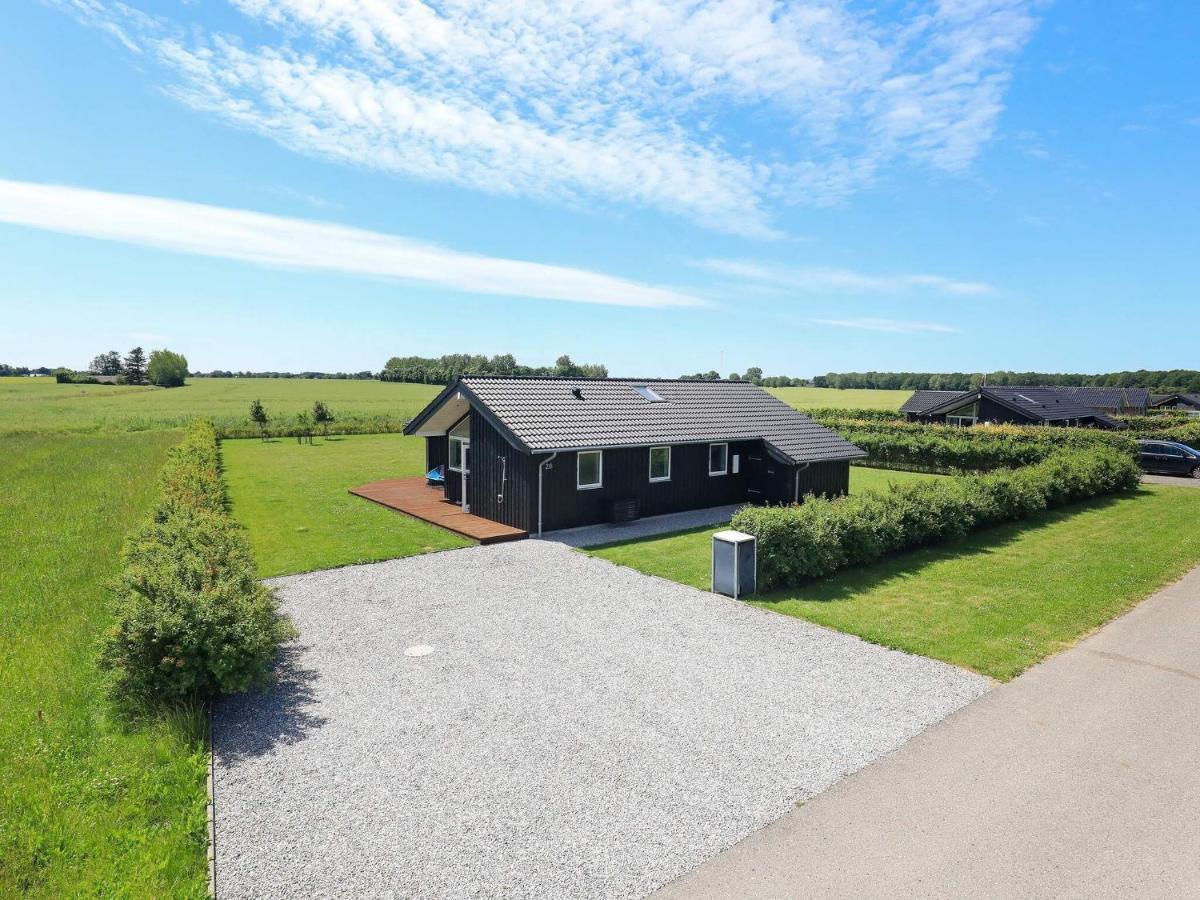 9 Person Holiday Home In Otterup Kültér fotó